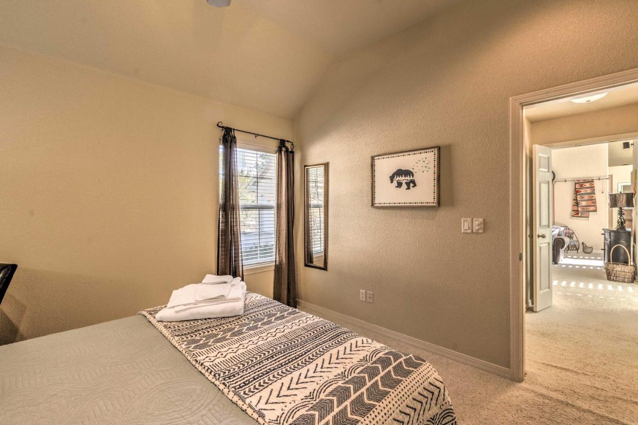 Roomy Ruidoso Retreat With Deck, Grill, And Mtn Views! Kültér fotó