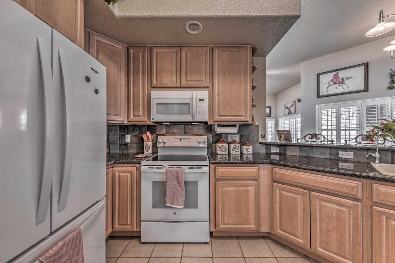 Roomy Ruidoso Retreat With Deck, Grill, And Mtn Views! Kültér fotó