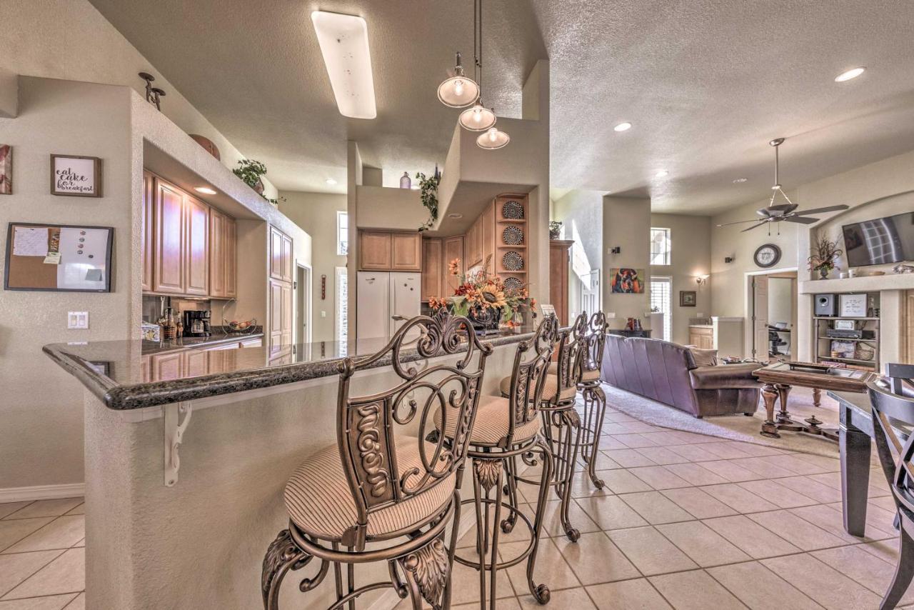 Roomy Ruidoso Retreat With Deck, Grill, And Mtn Views! Kültér fotó