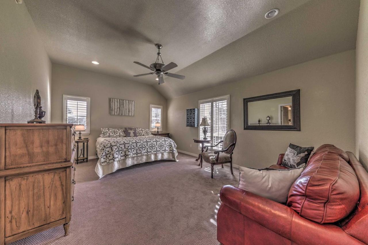 Roomy Ruidoso Retreat With Deck, Grill, And Mtn Views! Kültér fotó
