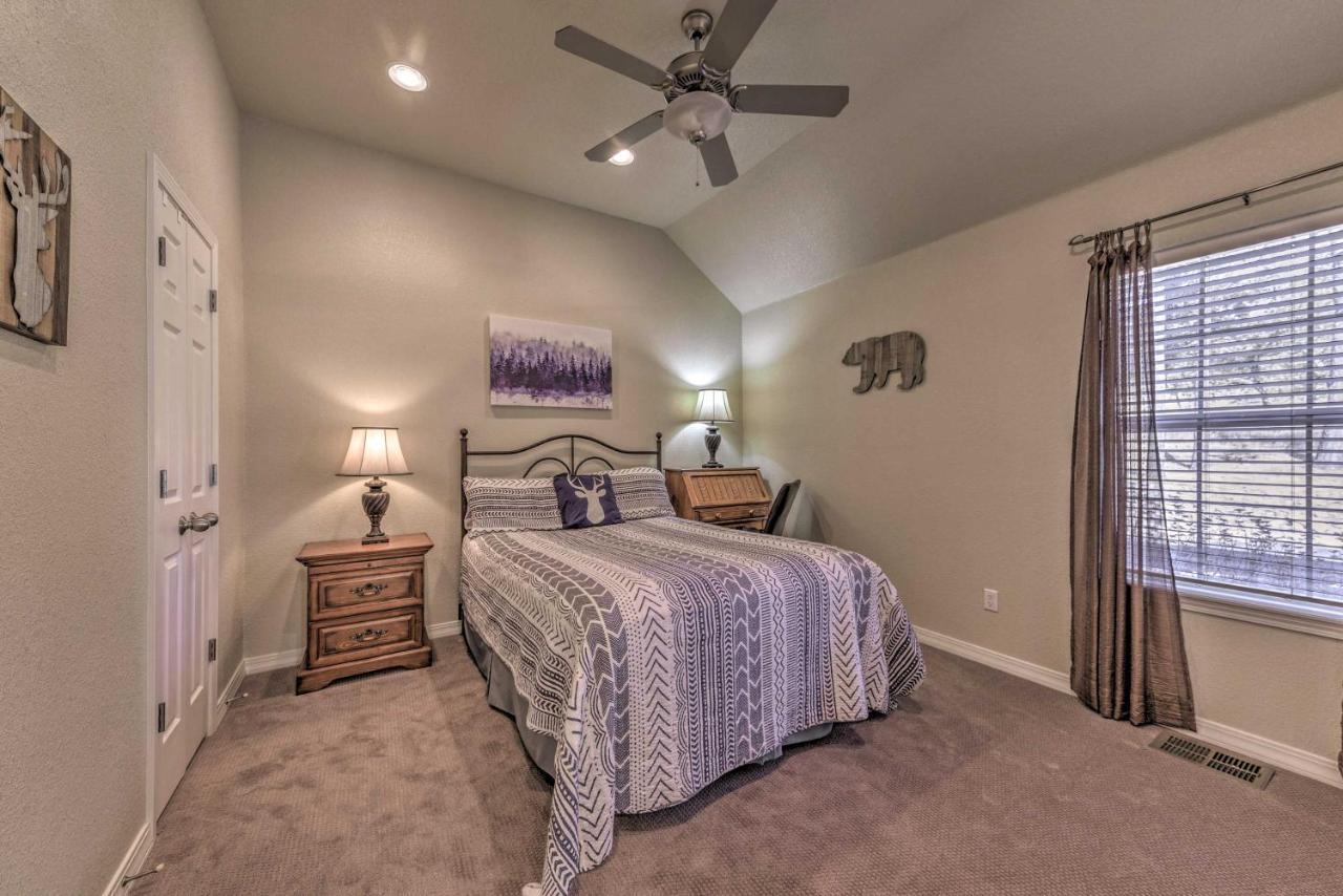 Roomy Ruidoso Retreat With Deck, Grill, And Mtn Views! Kültér fotó
