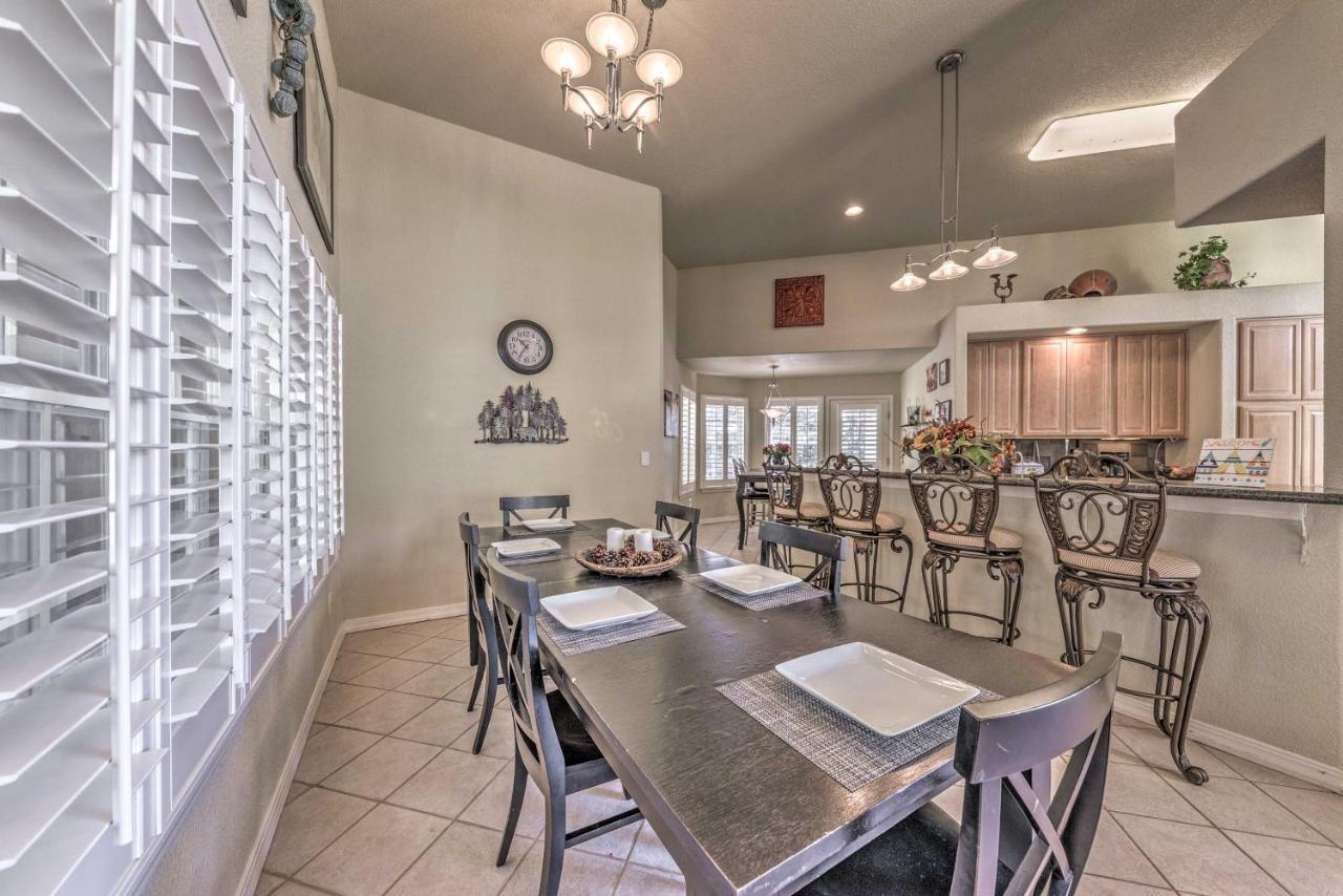 Roomy Ruidoso Retreat With Deck, Grill, And Mtn Views! Kültér fotó