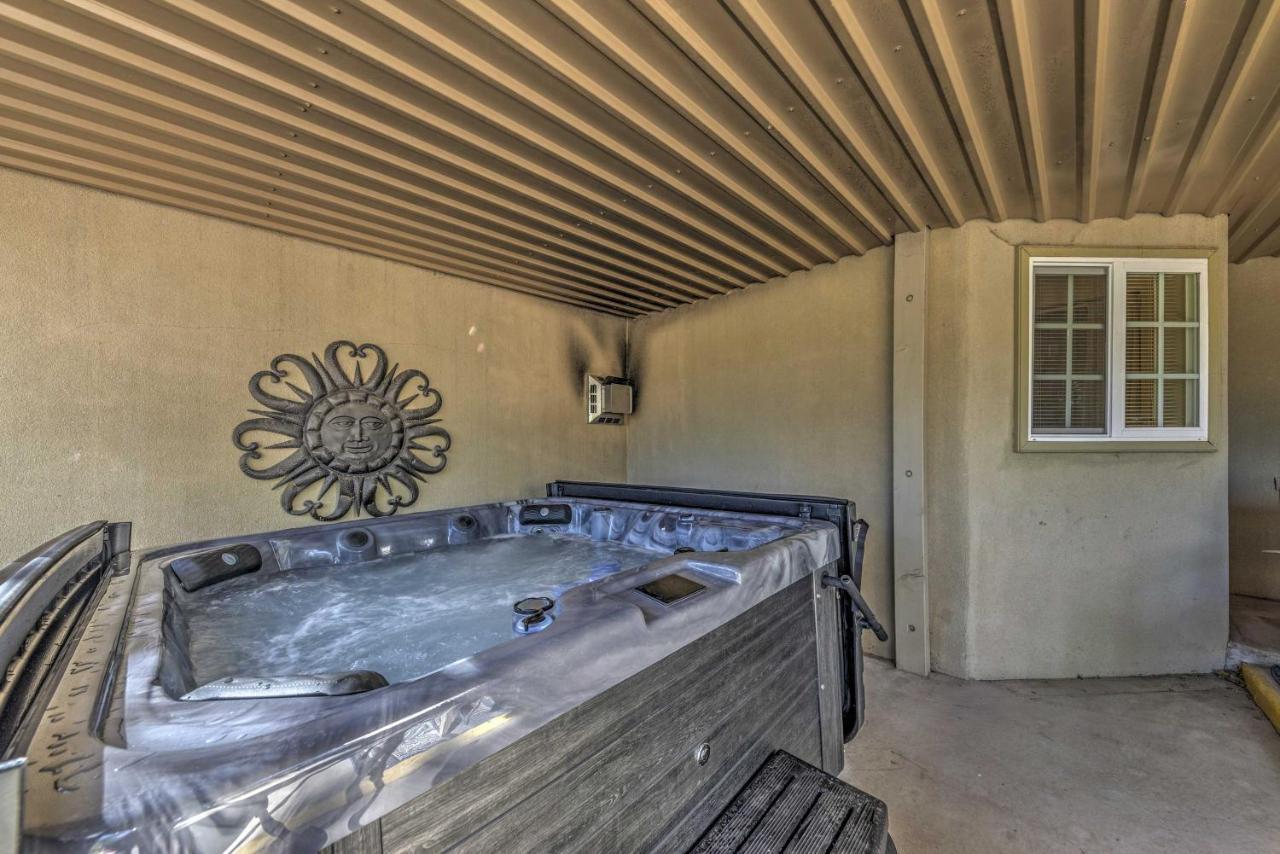 Roomy Ruidoso Retreat With Deck, Grill, And Mtn Views! Kültér fotó